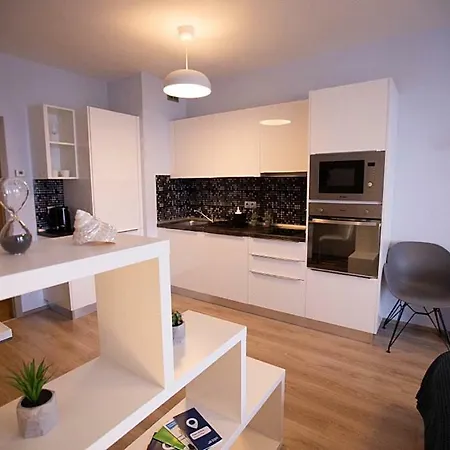 Apartment Letnany - Standerova Prag